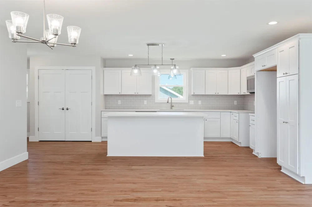 862 Coyote Lane East Bay Township, MI 49696