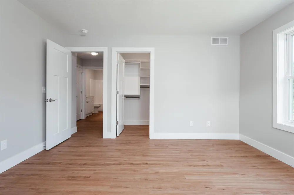 862 Coyote Lane East Bay Township, MI 49696