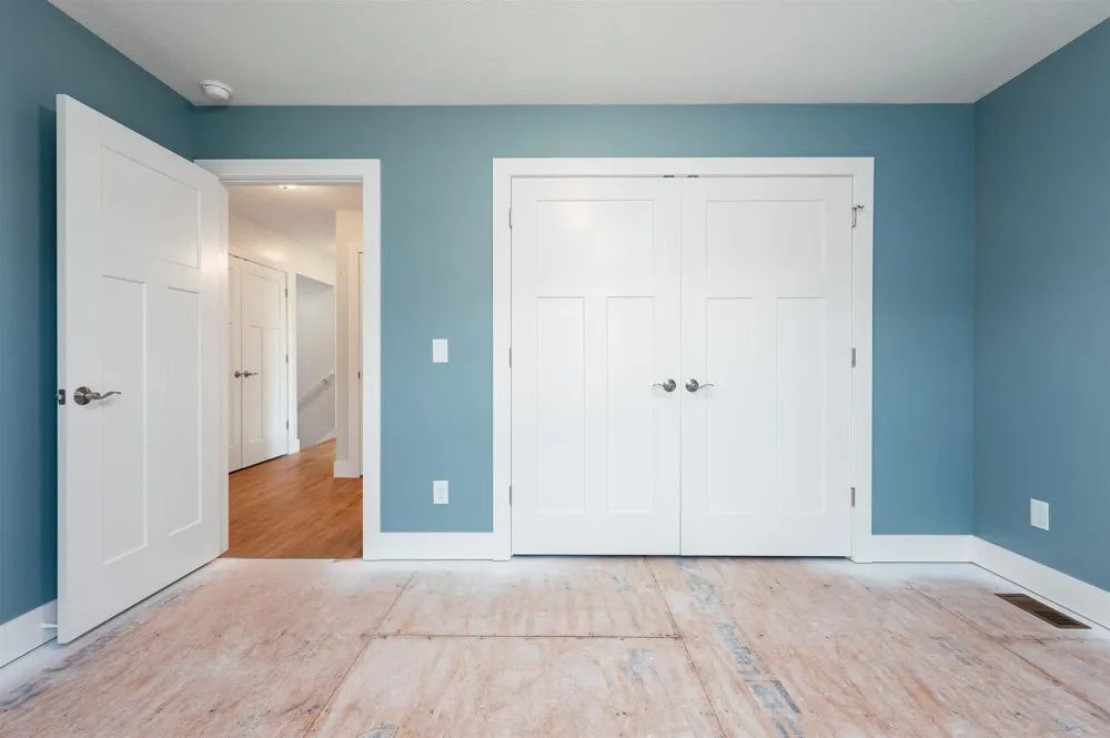 862 Coyote Lane East Bay Township, MI 49696