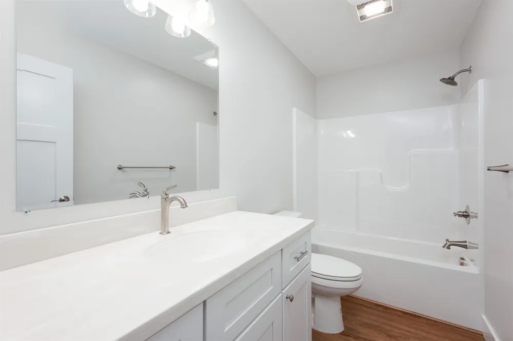 862 Coyote Lane East Bay Township, MI 49696
