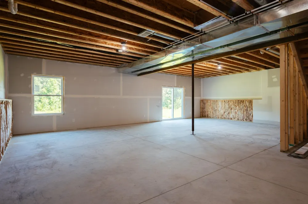 862 Coyote Lane East Bay Township, MI 49696