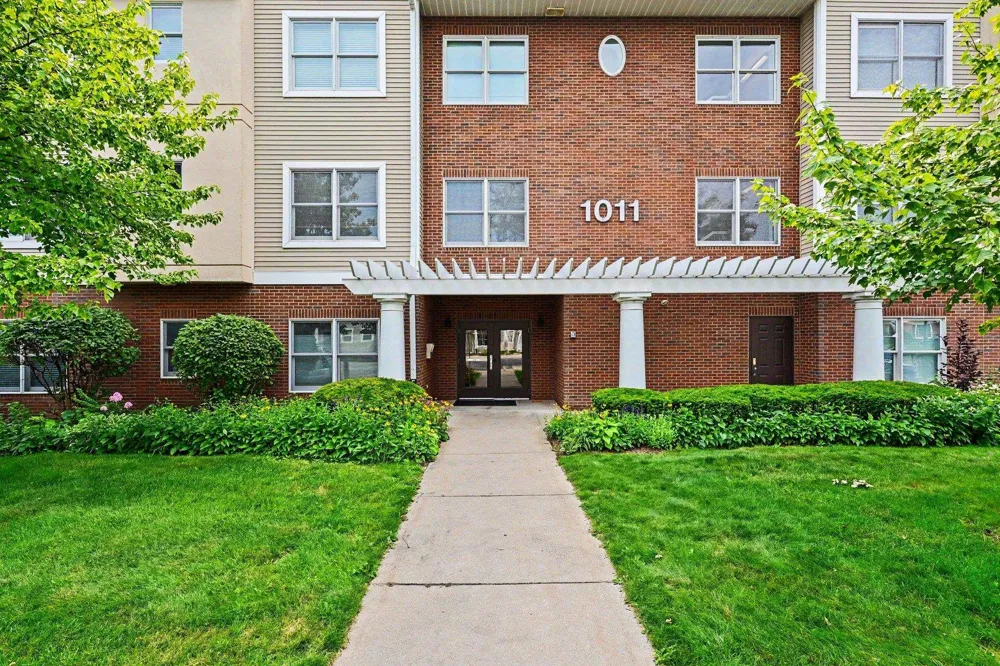 1011 Lake Ridge Drive Traverse City City, MI 49684