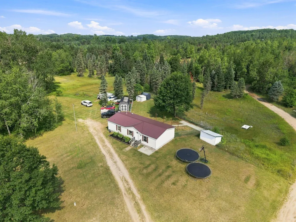 6184 Gonyer Springfield Township, MI 49633