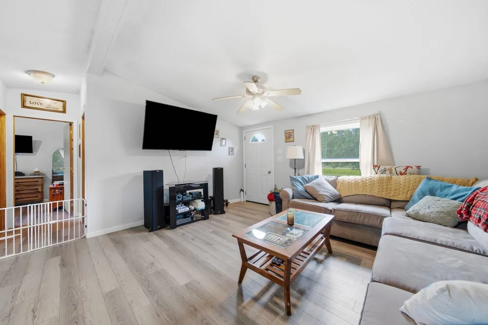 6184 Gonyer Springfield Township, MI 49633