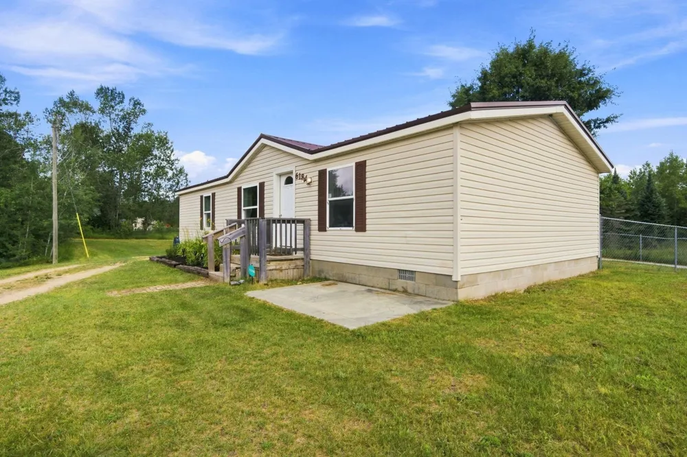 6184 Gonyer Springfield Township, MI 49633