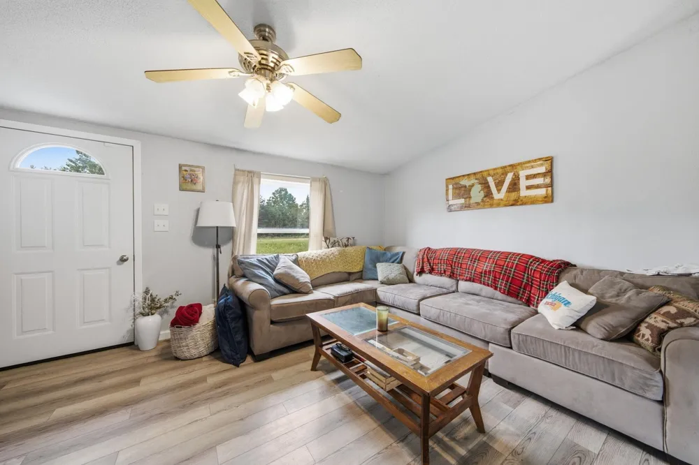 6184 Gonyer Springfield Township, MI 49633