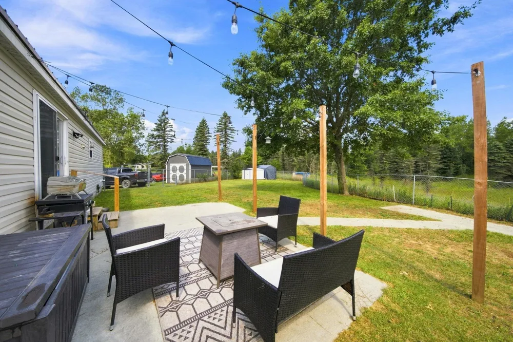 6184 Gonyer Springfield Township, MI 49633