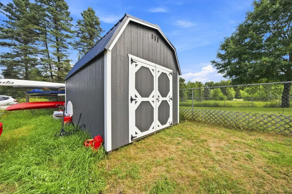 6184 Gonyer Springfield Township, MI 49633