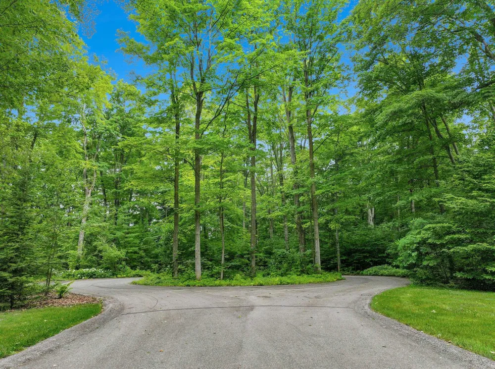 5400 Wild Berry Trail Garfield Charter Township, MI 49685