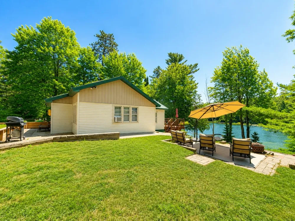 4608 Avery Drive East Bay Township, MI 49696