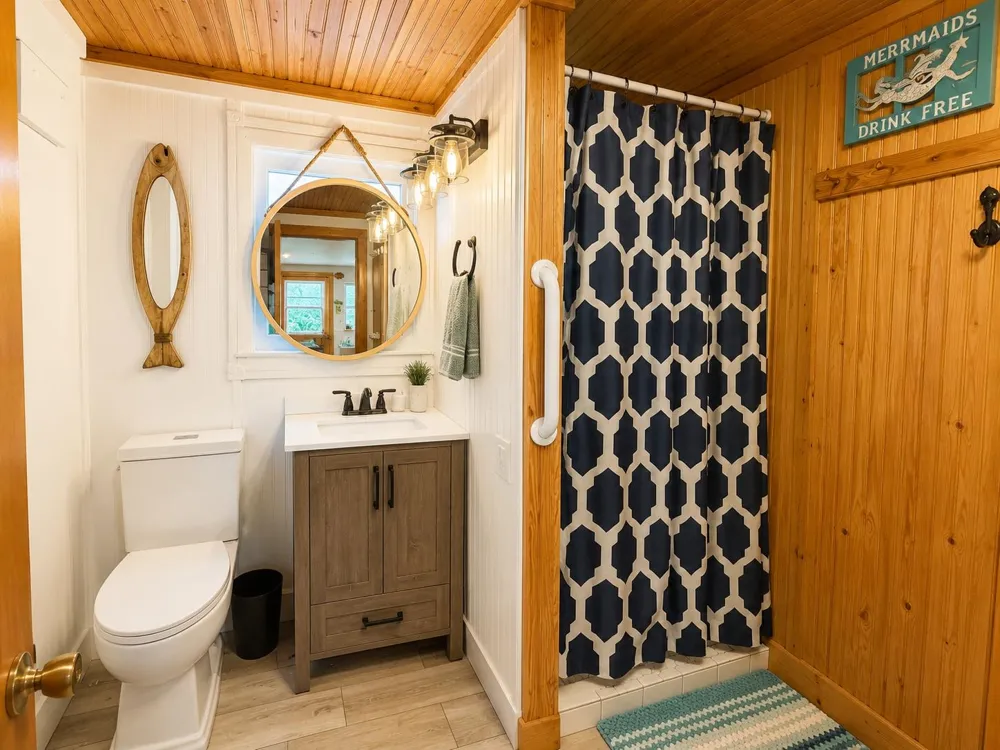 4608 Avery Drive East Bay Township, MI 49696