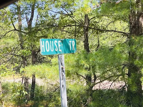 9401 House Trail