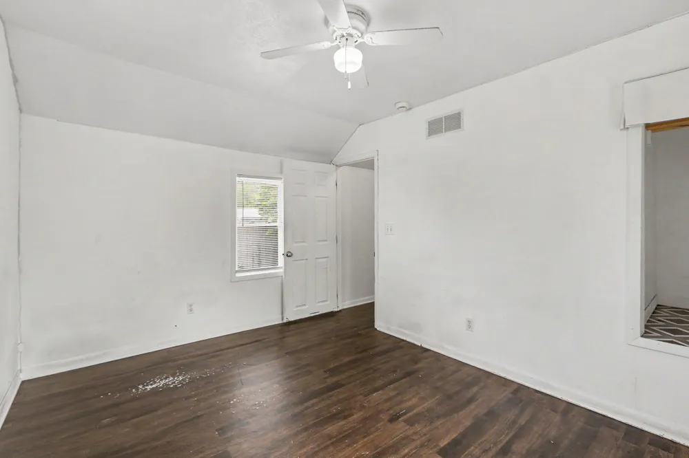 238 W Main Street Milan City, MI 48160