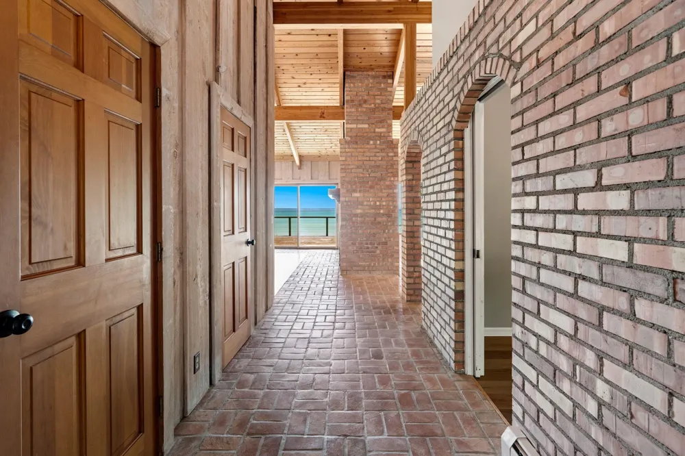 12960 Forest Beach Leelanau Township, MI 49670