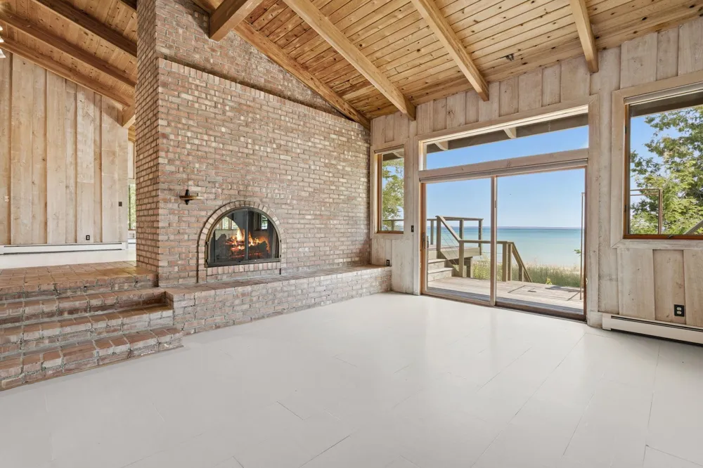 12960 Forest Beach Leelanau Township, MI 49670
