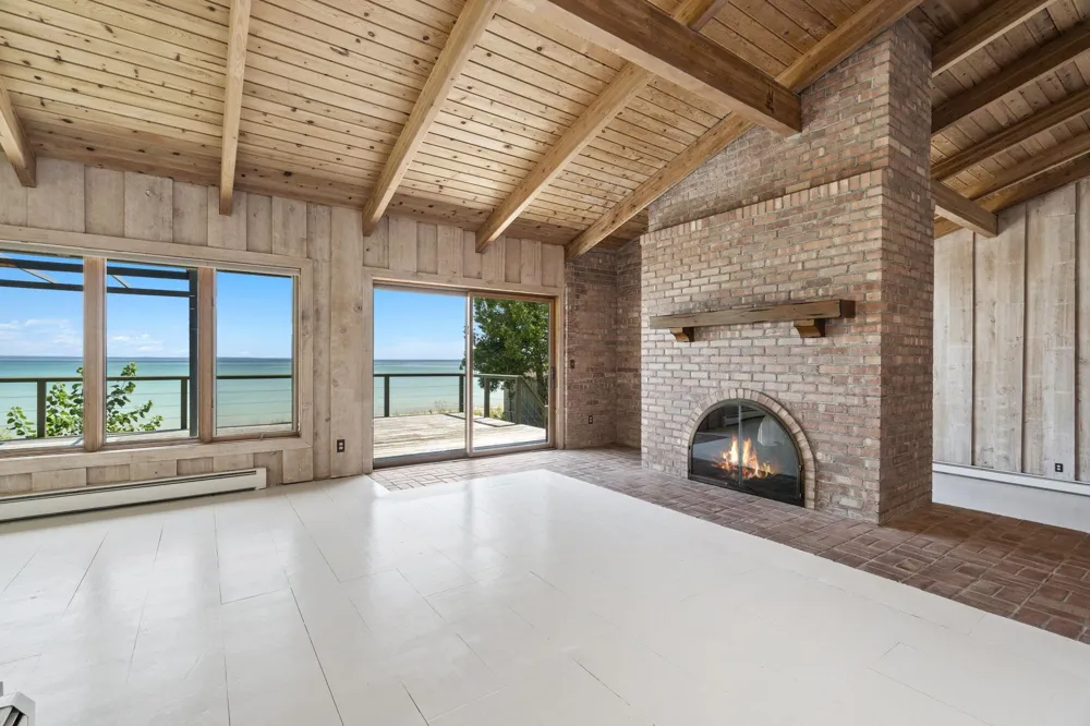 12960 Forest Beach Leelanau Township, MI 49670