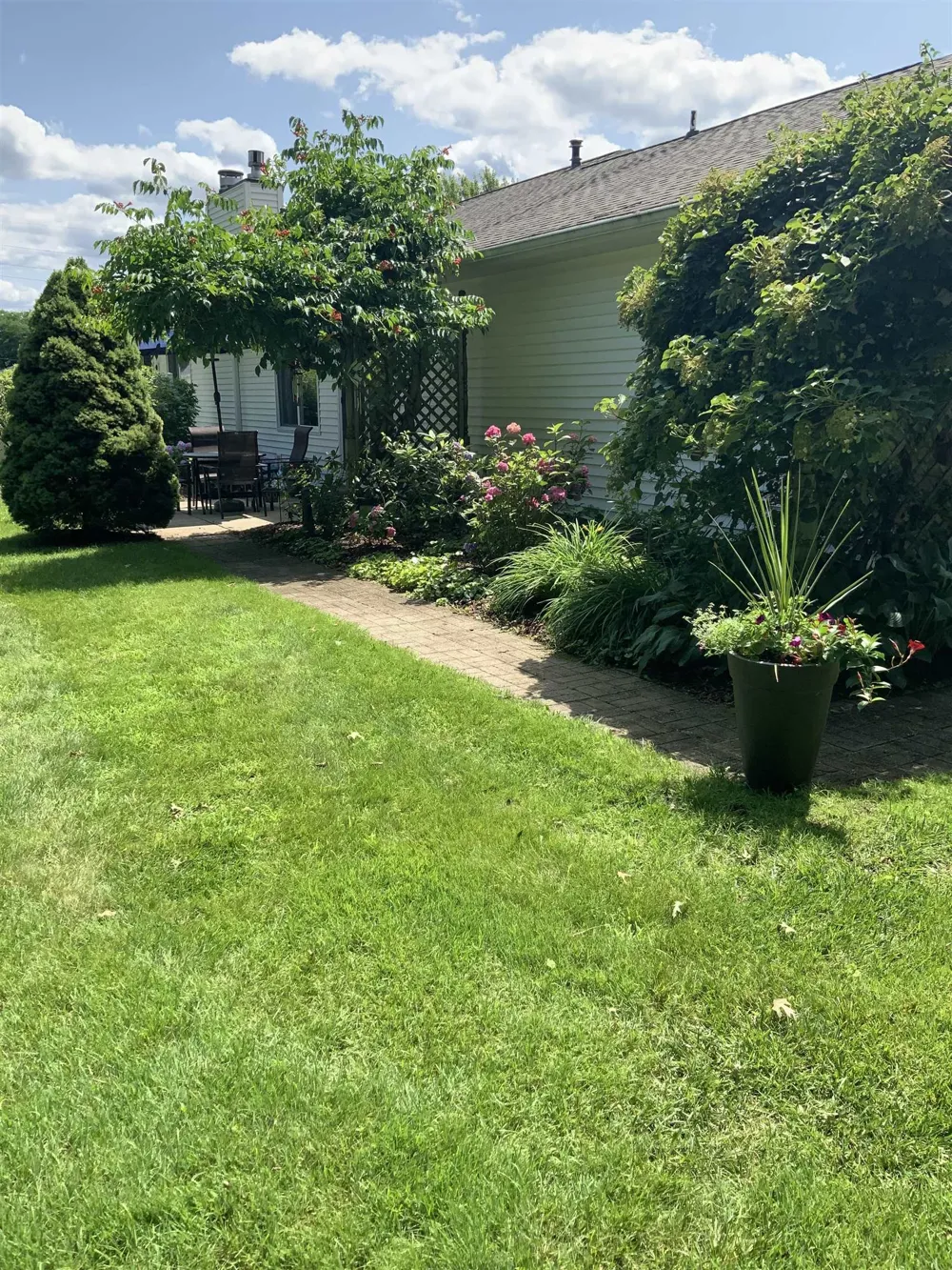 136 Mathison Road Peninsula Township, MI 49686