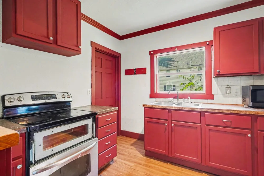 512 S Kinney Avenue Mt Pleasant City, MI 48858