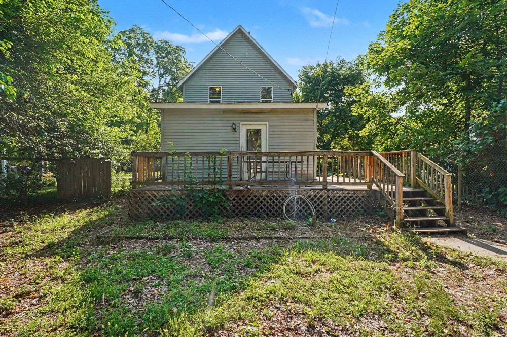 512 S Kinney Avenue Mt Pleasant City, MI 48858