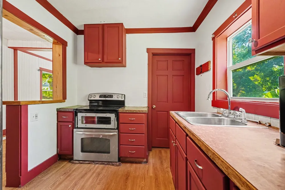 512 S Kinney Avenue Mt Pleasant City, MI 48858