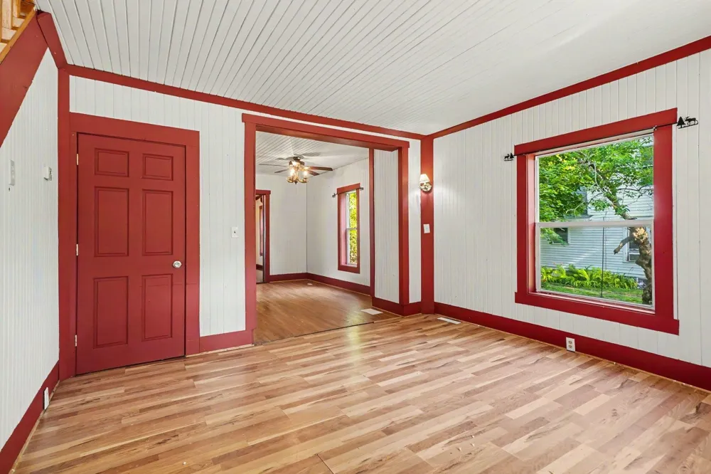 512 S Kinney Avenue Mt Pleasant City, MI 48858