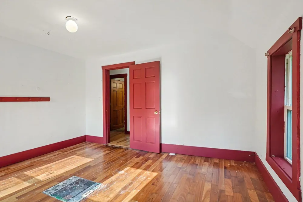 512 S Kinney Avenue Mt Pleasant City, MI 48858