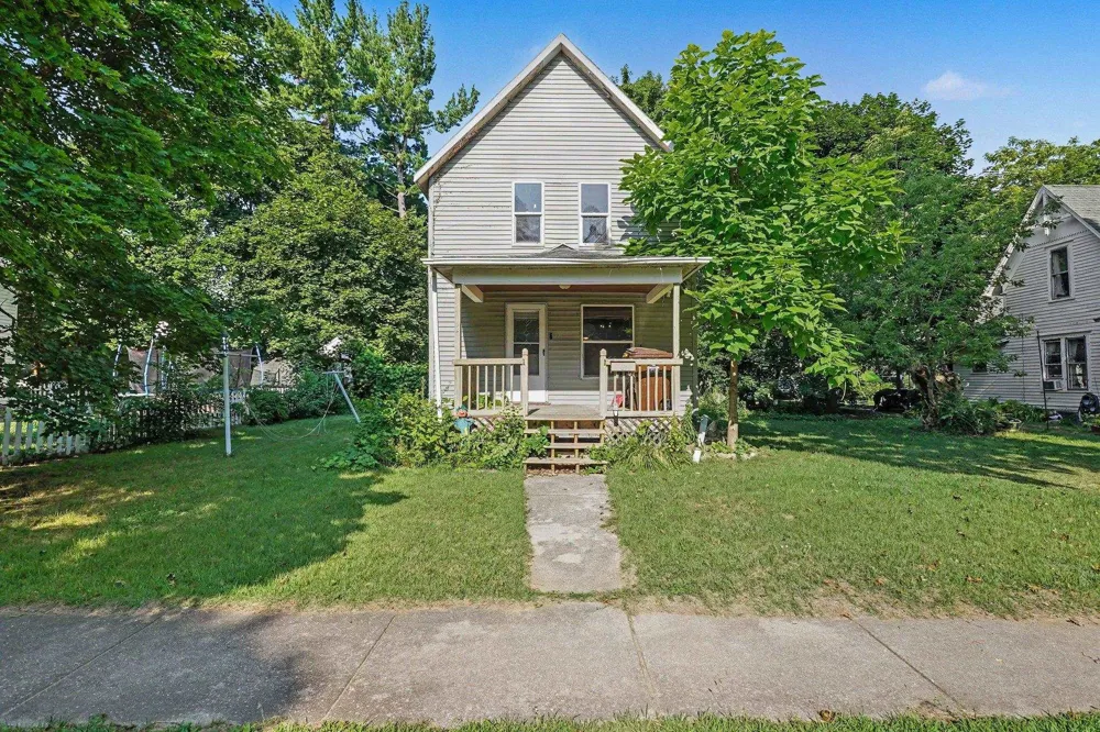 512 S Kinney Avenue Mt Pleasant City, MI 48858