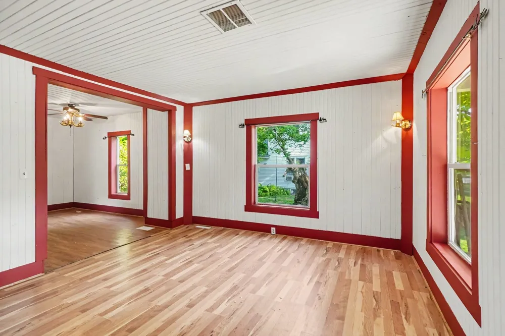 512 S Kinney Avenue Mt Pleasant City, MI 48858