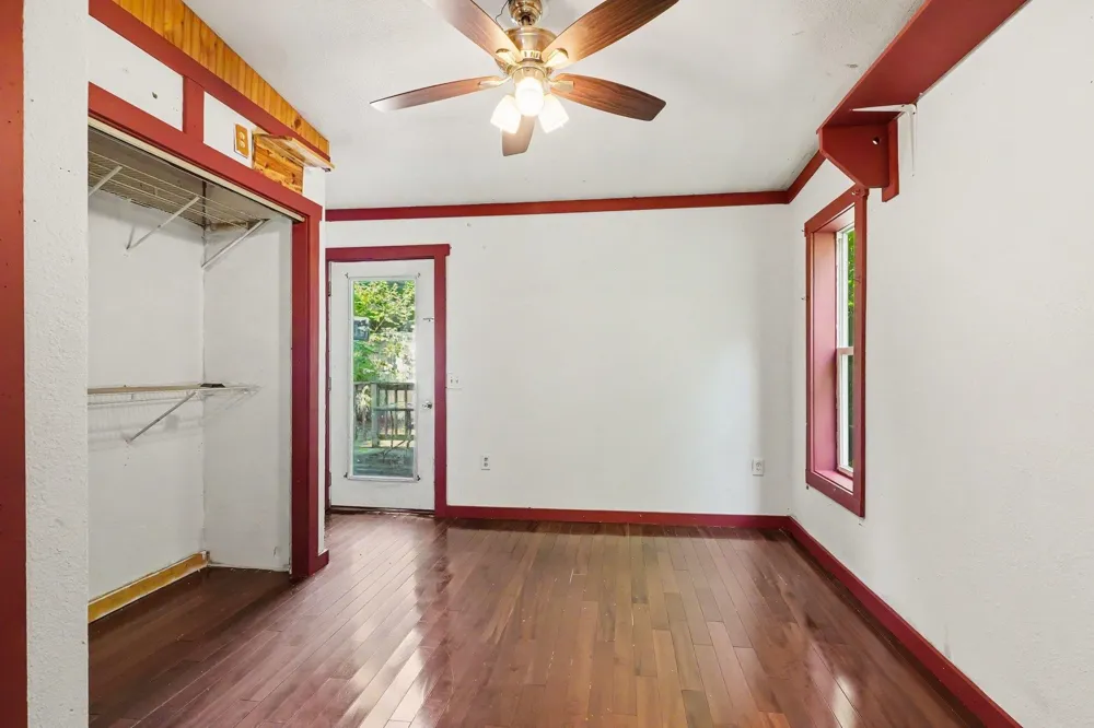 512 S Kinney Avenue Mt Pleasant City, MI 48858