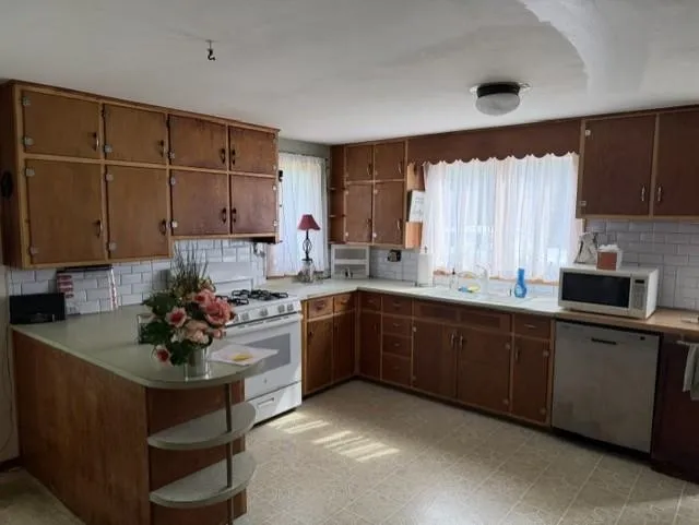 7973 W Madison Road Seville Township, MI 48832