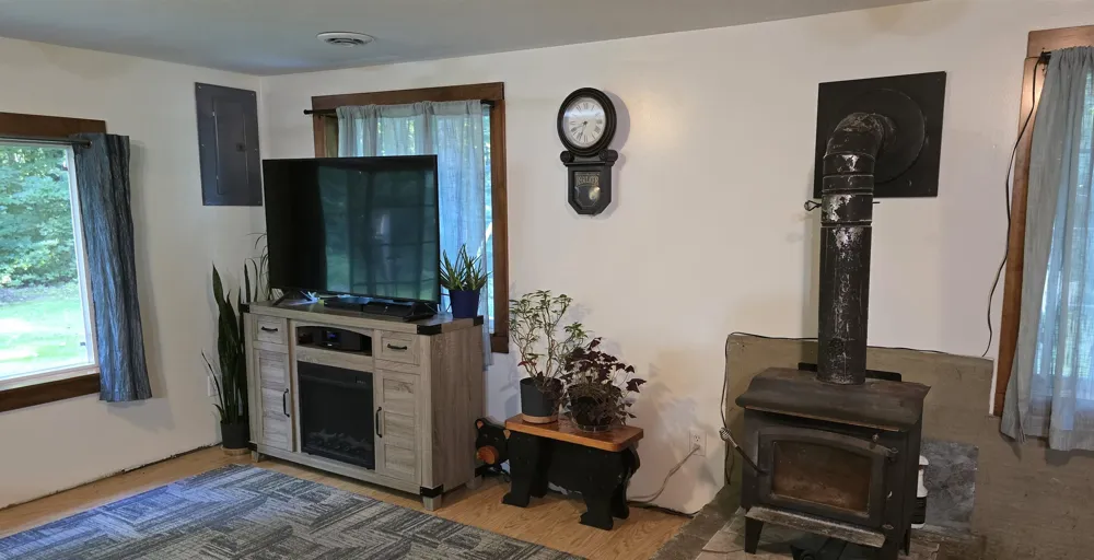 212 3rd Avenue Rapid River Township, MI 49646