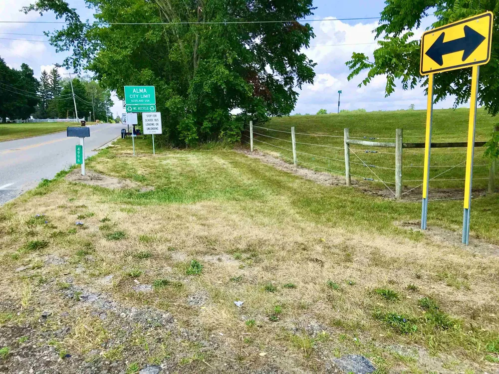 4996 Alger Road Arcada Township, MI 48801