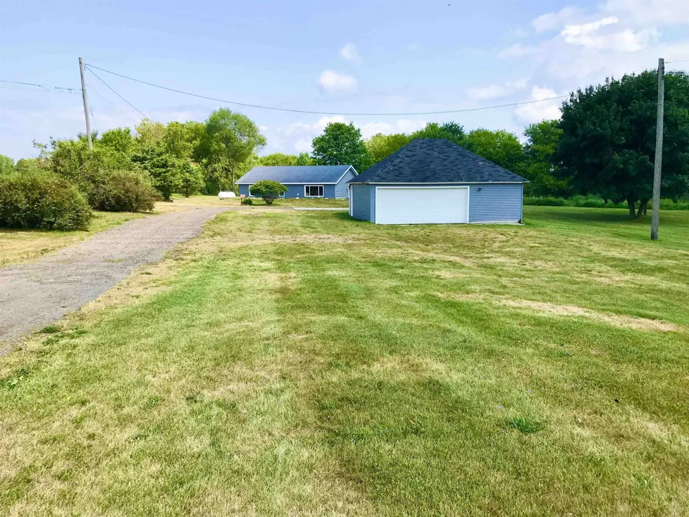 4996 Alger Road Arcada Township, MI 48801