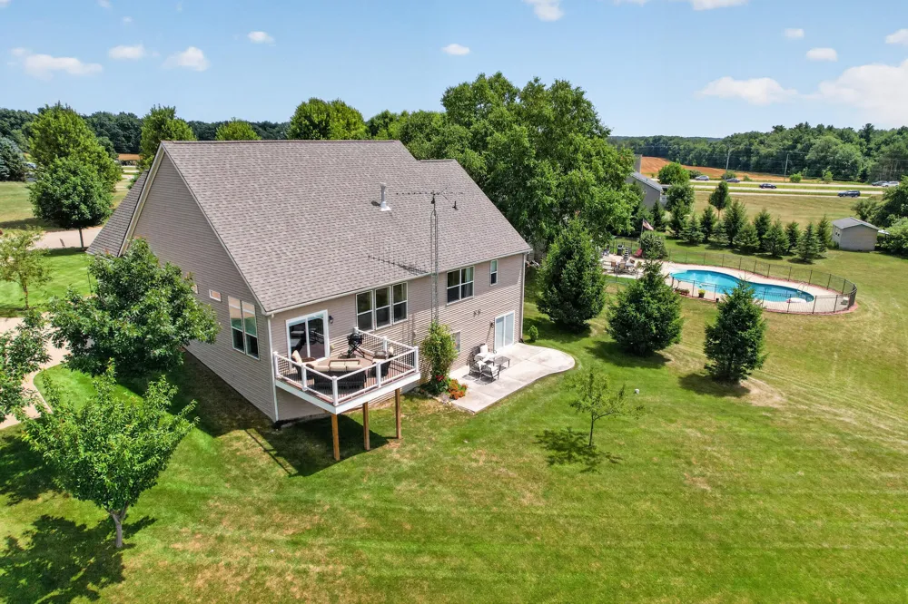 9862 Dublin Drive Tyrone Township, MI 48430