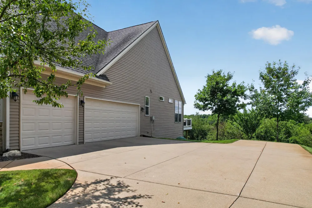 9862 Dublin Drive Tyrone Township, MI 48430