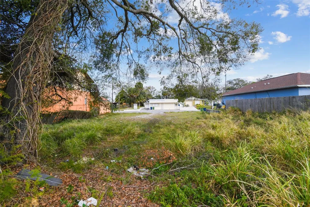 2213 E COLUMBUS DRIVE Tampa, FL 33605