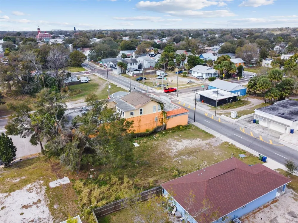 2213 E COLUMBUS DRIVE Tampa, FL 33605
