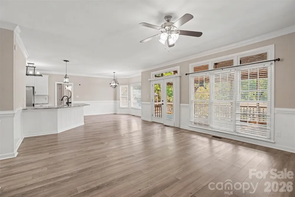 4902 Shannamara Drive Matthews, NC 28104