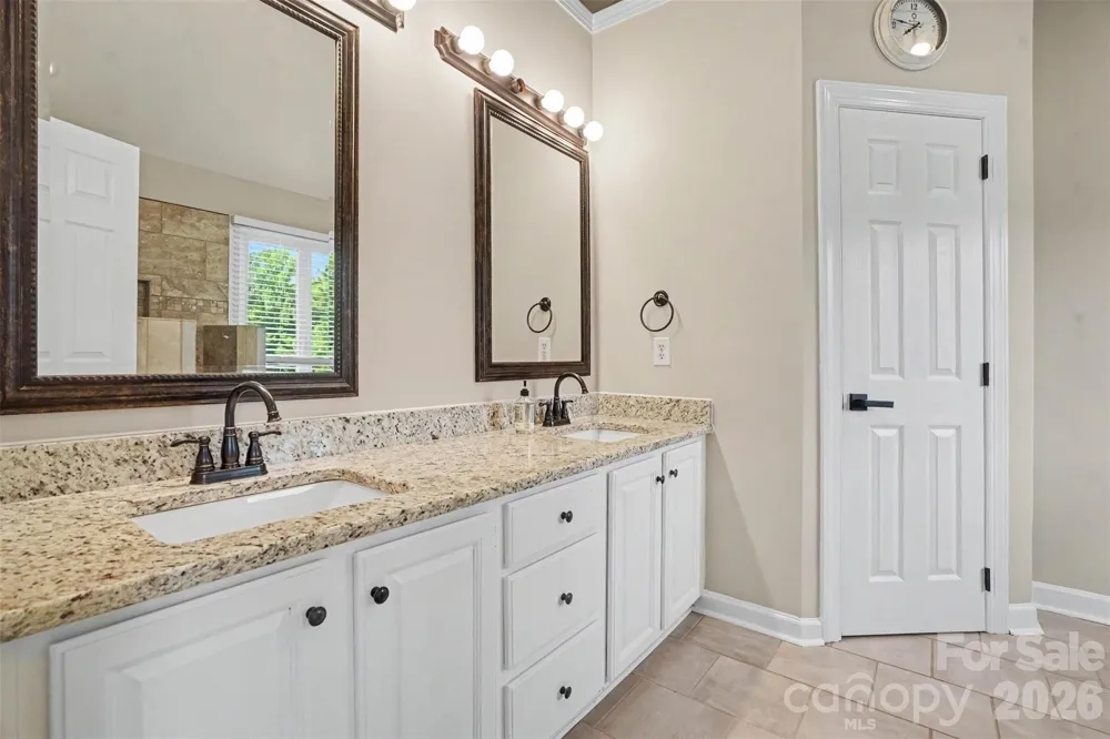 4902 Shannamara Drive Matthews, NC 28104