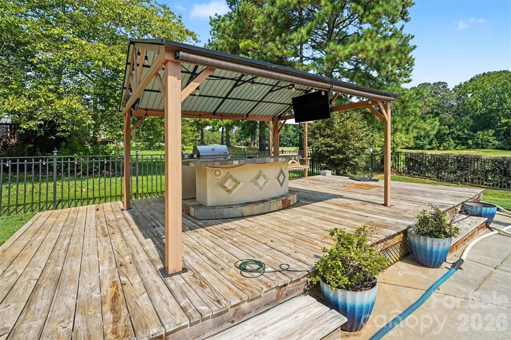 4902 Shannamara Drive Matthews, NC 28104