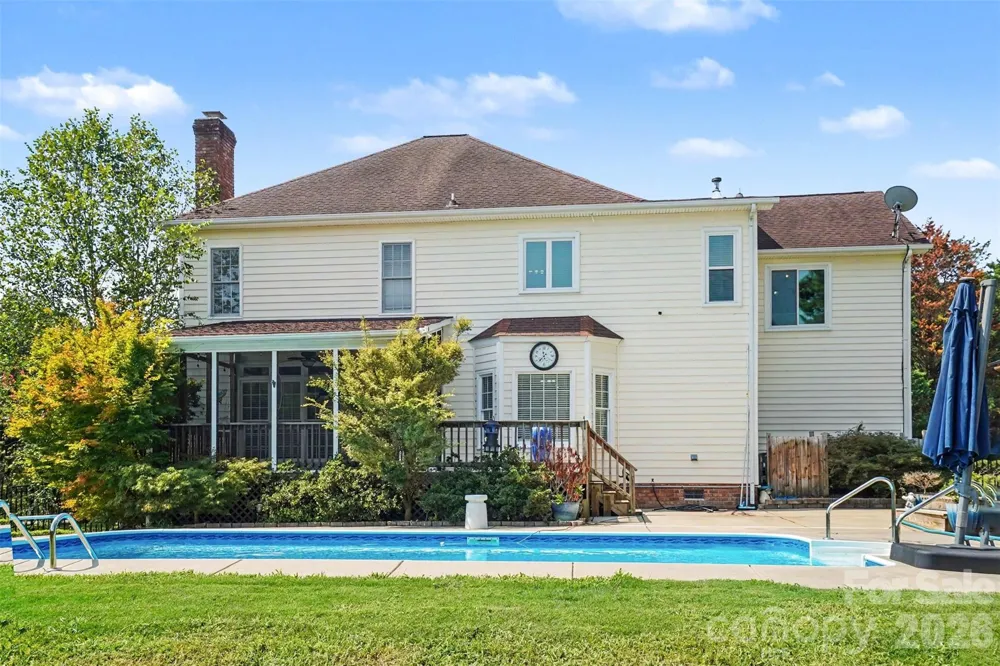 4902 Shannamara Drive Matthews, NC 28104