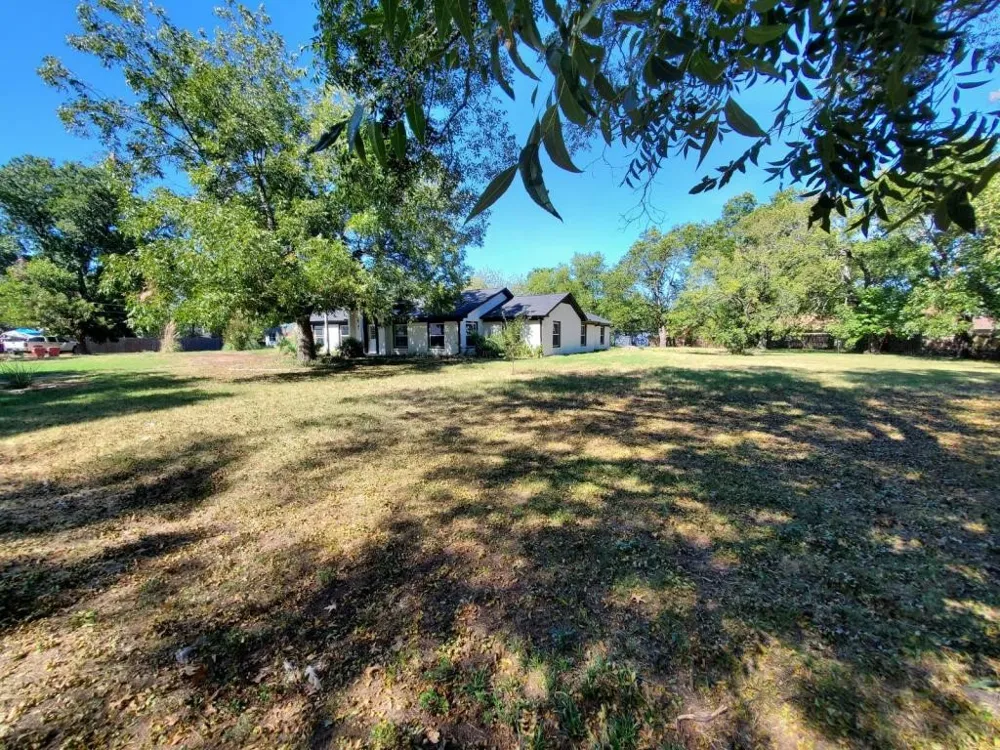503 E 13th Street Bonham, TX 75418