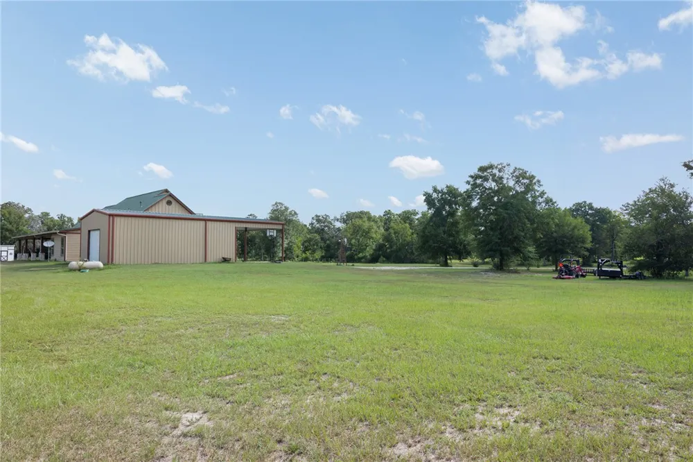 3835 County Road 151 Bedias, TX 77831
