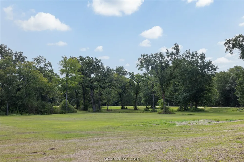3835 County Road 151 Bedias, TX 77831