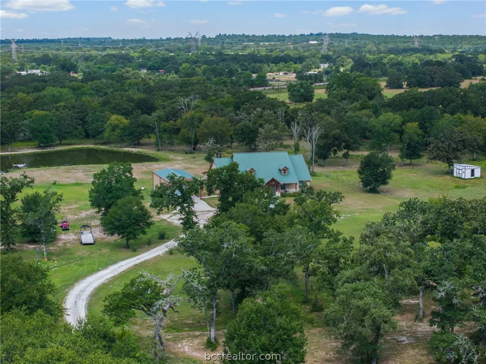 3835 County Road 151 Bedias, TX 77831
