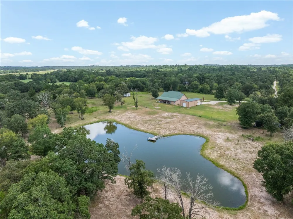 3835 County Road 151 Bedias, TX 77831