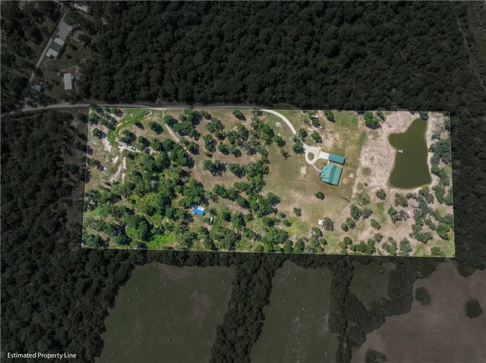 3835 County Road 151 Bedias, TX 77831