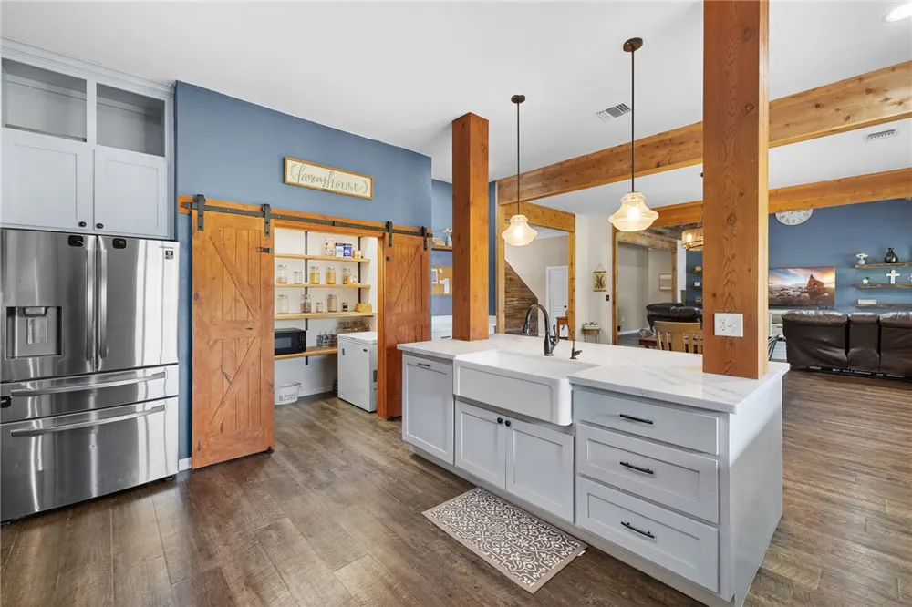 3835 County Road 151 Bedias, TX 77831