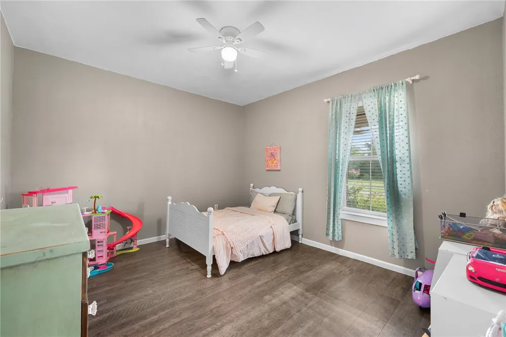 3835 County Road 151 Bedias, TX 77831