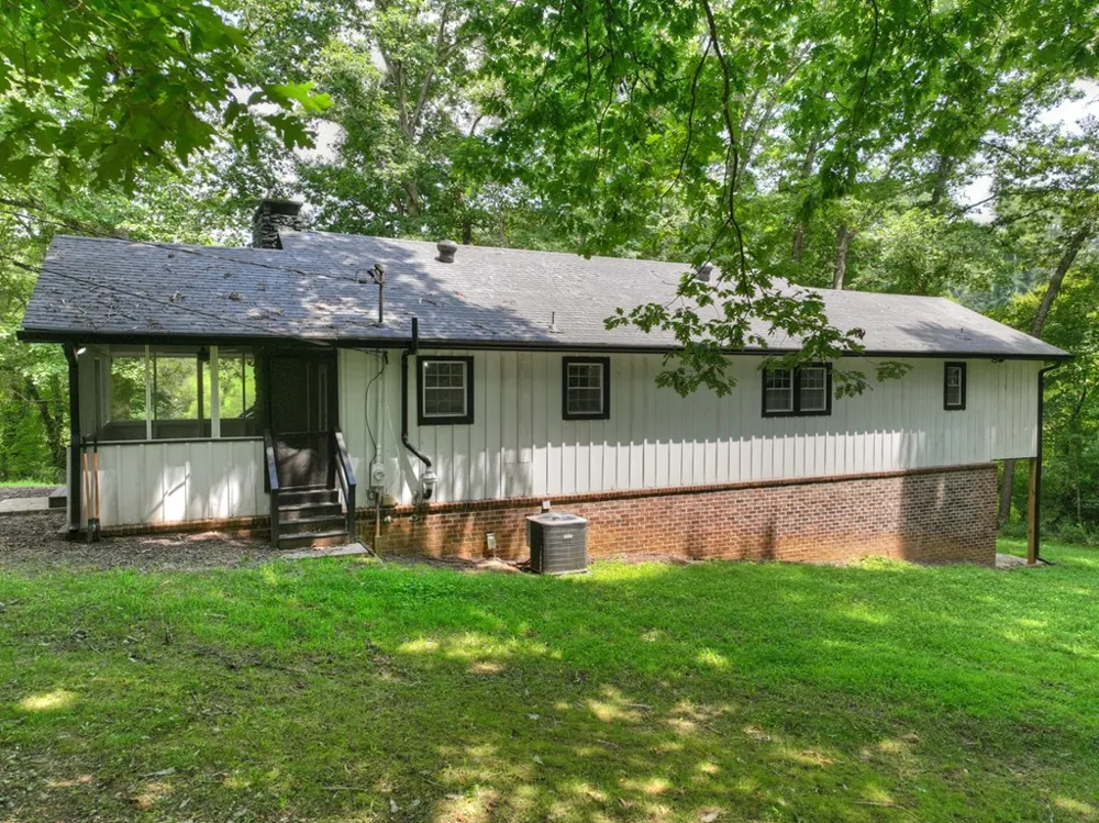 1779 Madola Road Epworth, GA 30541